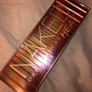 Naked Heat Pallet